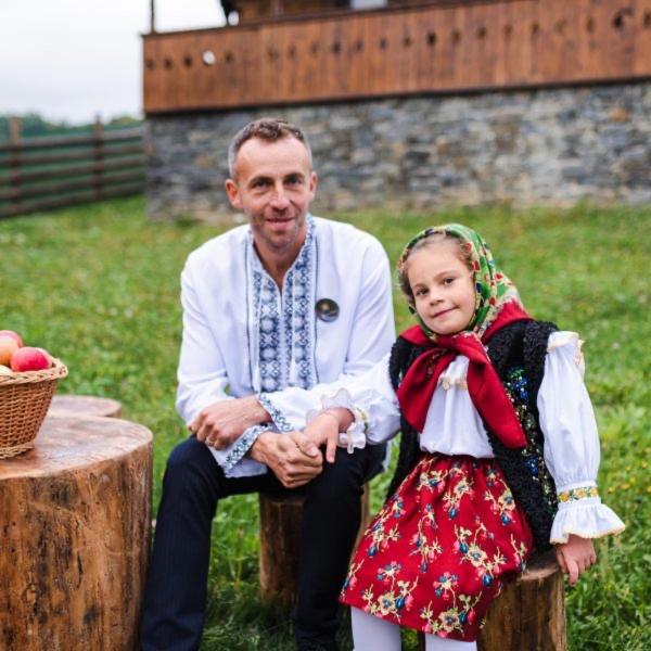 Conacul Maramuresean Bilgar Izakonyha Kültér fotó
